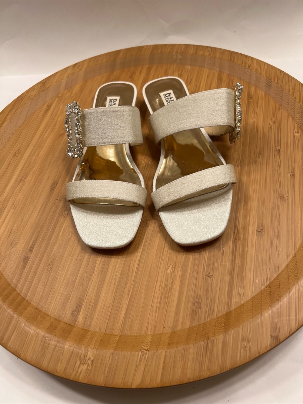 Badgley Mischka double- band Cream Embellished Slide Sandals Size 6 NEW
